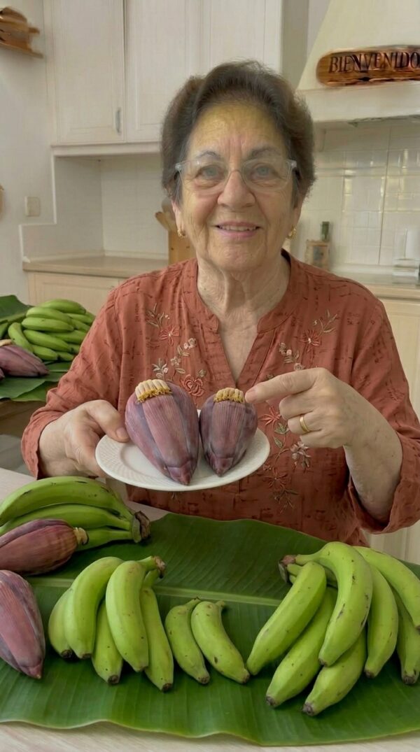 LA FLOR DE PLÁTANO: EL SUPERALIMENTO OCULTO EN EL CORAZÓN DE LA BANANERA
